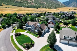 672 E Perry Holow Dr, Mapleton, UT 84664 - Photo 12