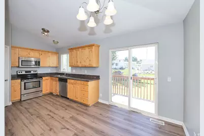 2565 W 3950 S, Roy, UT 84067 - Photo 8