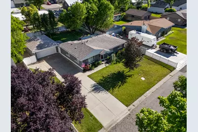 1146 E 5645 S, Murray, UT 84121 - Photo 2