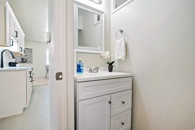 1146 E 5645 S, Murray, UT 84121 - Photo 16