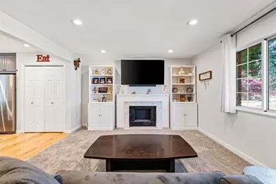 1380 Eastpoint Dr, Sandy, UT 84092 - Photo 8