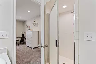 1380 Eastpoint Dr, Sandy, UT 84092 - Photo 46