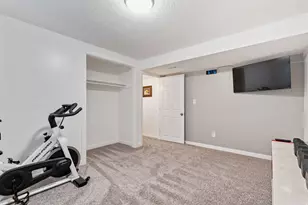 1380 Eastpoint Dr, Sandy, UT 84092 - Photo 28