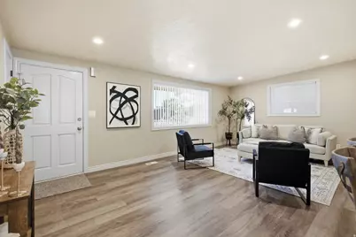 1868 W 4840 S, Taylorsville, UT 84123 - Photo 4