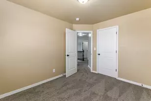 1831 S Meadow Marsh Dr E, Lehi, UT 84043 - Photo 16