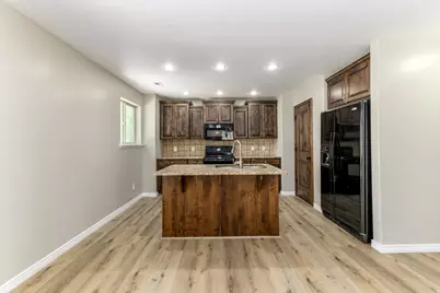 1831 S Meadow Marsh Dr E #183, Lehi, UT 84043 - Photo 10