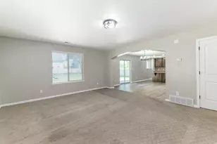 1831 S Meadow Marsh Dr E, Lehi, UT 84043 - Photo 6