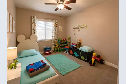 149 E Crescent Pine Ln, Sandy, UT 84070 - Photo 14