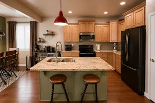 149 E Crescent Pine Ln, Sandy, UT 84070 - Photo 2