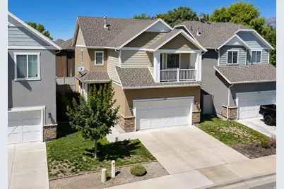 149 E Crescent Pine Ln, Sandy, UT 84070 - Photo 2