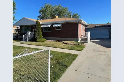 463 E 6360 S, Murray, UT 84107 - Photo 2