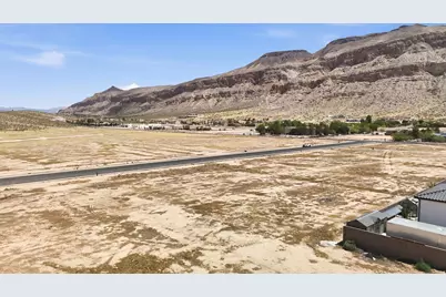 1297 W 4300 S #15, Hurricane, UT 84737 - Photo 6