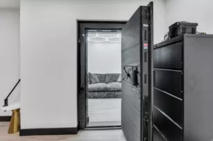 709 E 200 S, Centerville, UT 84014 - Photo 40