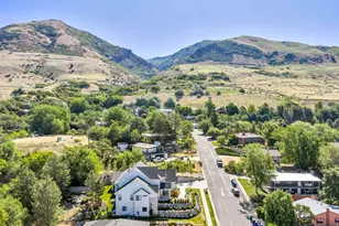709 E 200 S, Centerville, UT 84014 - Photo 70