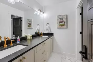 709 E 200 S, Centerville, UT 84014 - Photo 24
