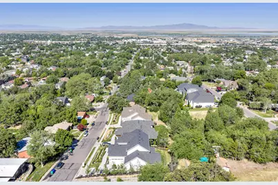 709 E 200 S, Centerville, UT 84014 - Photo 74
