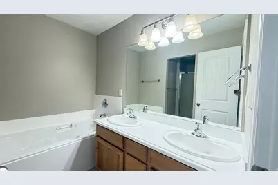 6784 S 950 E, Midvale, UT 84047 - Photo 8