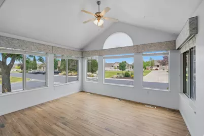 318 E 2230 N #A, North Logan, UT 84341 - Photo 2