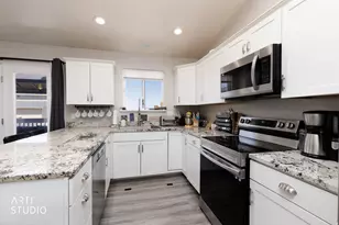 5277 S 3750 W, Roy, UT 84067 - Photo 14