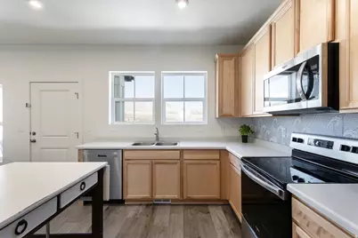 4385 E Longleaf Ln N, Eagle Mountain, UT 84005 - Photo 10