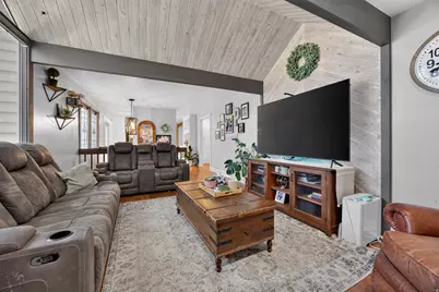 2160 N 520 W, West Bountiful, UT 84087 - Photo 4