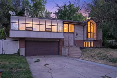 2160 N 520 W, West Bountiful, UT 84087 - Photo 2