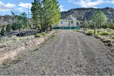 230 N 300 E, Bicknell, UT 84715 - Photo 2