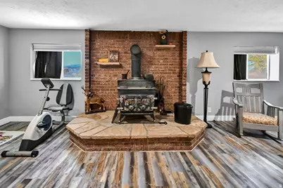 230 N 300 E, Bicknell, UT 84715 - Photo 24