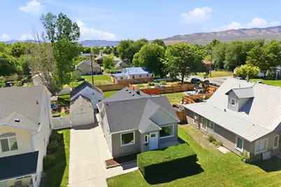 259 N Tremont St, Tremonton, UT 84337 - Photo 8