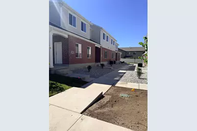 773 N Pheasantbrook Dr #3B, Centerville, UT 84014 - Photo 2