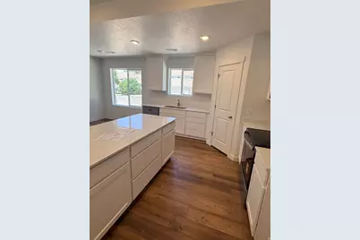 785 N Pheasantbrook Cir #3A, Centerville, UT 84014 - Photo 6