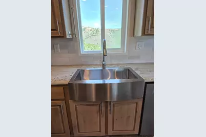 2924 N Water Canyon Ave, Huntsville, UT 84317 - Photo 12