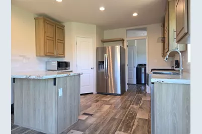 2924 N Water Canyon Ave, Huntsville, UT 84317 - Photo 8