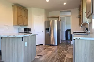 2924 N Water Cyn Ave, Huntsville, UT 84317 - Photo 8