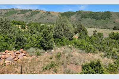 2924 N Water Canyon Ave, Huntsville, UT 84317 - Photo 32