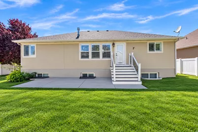 1163 S Banbury W, Syracuse, UT 84075 - Photo 4
