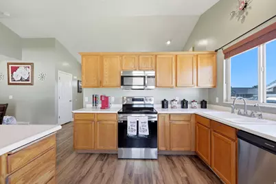 3353 S Celebration Dr, West Valley, UT 84128 - Photo 12