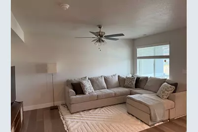 65 E 970 N, Santaquin, UT 84655 - Photo 2
