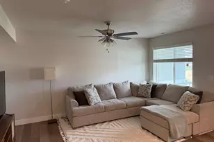 65 E 970 N, Santaquin, UT 84655 - Photo 2