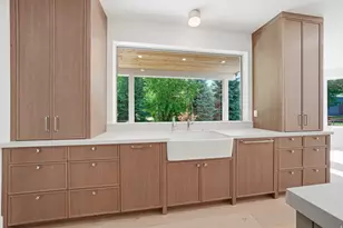 8037 S Royal Ln, Cottonwood Heights, UT 84093 - Photo 12