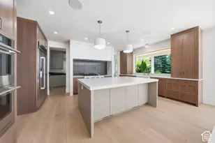 8037 S Royal Ln, Cottonwood Heights, UT 84093 - Photo 10