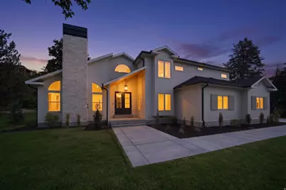 8037 S Royal Ln, Cottonwood Heights, UT 84093 - Photo 2