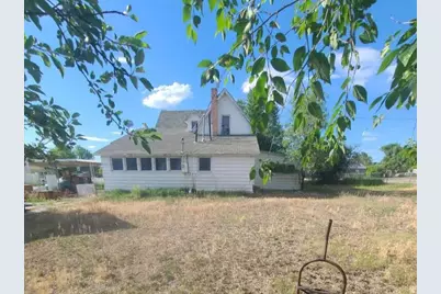 250 E Main St, Mount Pleasant, UT 84647 - Photo 2