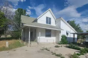 250 E Main St, Mount Pleasant, UT 84647 - Photo 1