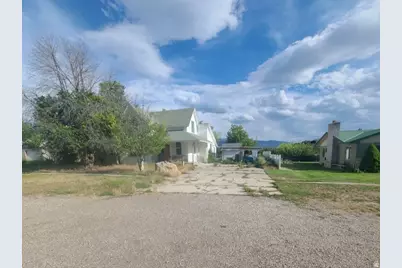 250 E Main St, Mount Pleasant, UT 84647 - Photo 6