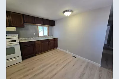 313 W 500 N, Tooele, UT 84074 - Photo 4