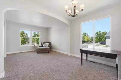 757 W Mare Cir, Kaysville, UT 84037 - Photo 4
