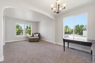 757 W Mare Cir, Kaysville, UT 84037 - Photo 4