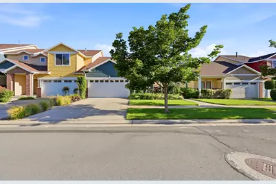 1094 E Quarry View Way Way S, Sandy, UT 84094 - Photo 2