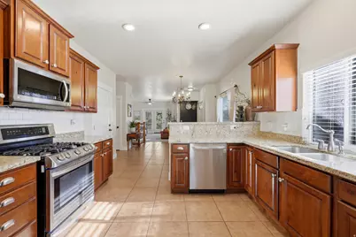 1094 E Quarry View Way Way S, Sandy, UT 84094 - Photo 10